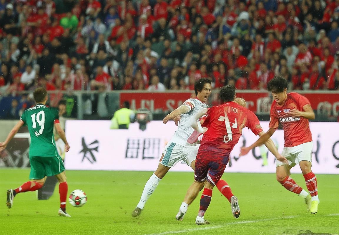 2017中超焦点战：上港对阵富力精彩对决回顾